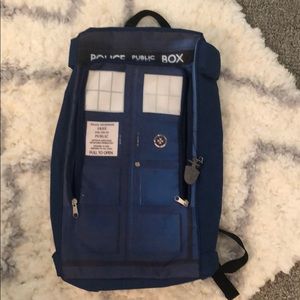 Dr who back pack tags on